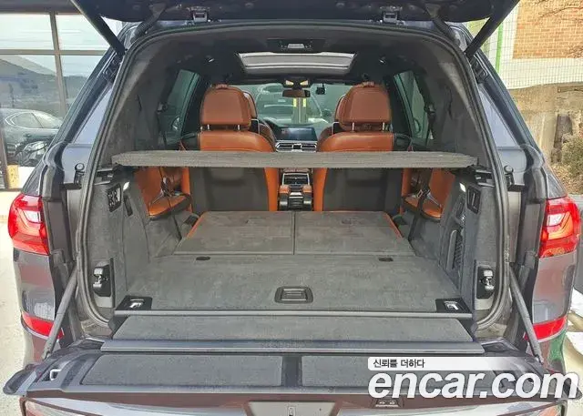 BMW X7 2021 — Photo 12/13