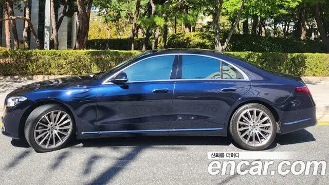Mercedes-Benz S-Class 2022 — Photo 3/11