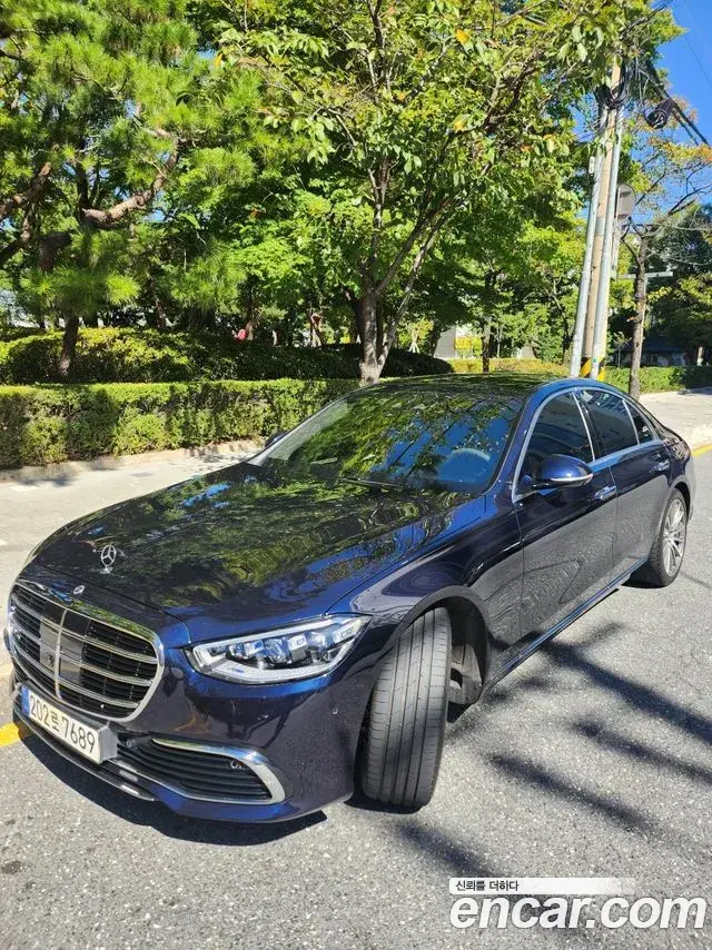 Mercedes-Benz S-Class 2022 — Photo 4/11