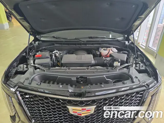 Cadillac Escalade 2026 — Photo 8/17