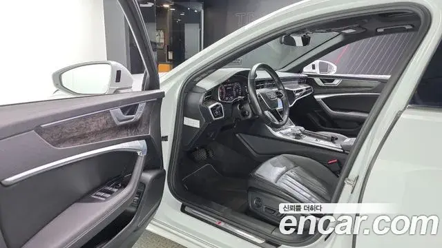 Audi A6 2021 — Şəkil 10/20