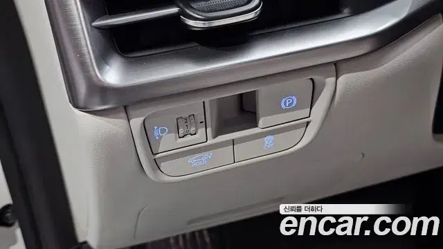 Hyundai Grandeur 2025 — Photo 18/20