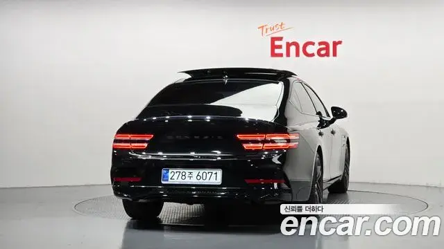 Genesis Electrified G80 2025 — Photo 3/20