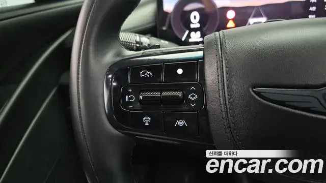 Genesis Electrified G80 2025 — Photo 16/20