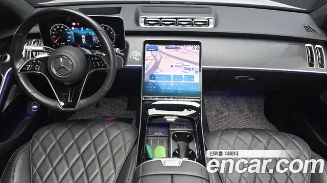 Mercedes-Benz S-Class 2024 — Photo 7/20