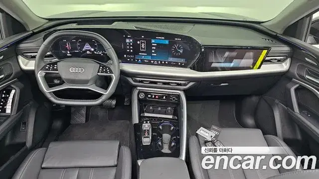 Audi Q5 2025 — Photo 7/20