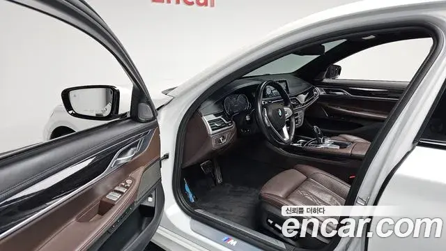 BMW 7 Series 2018 — Photo 10/20