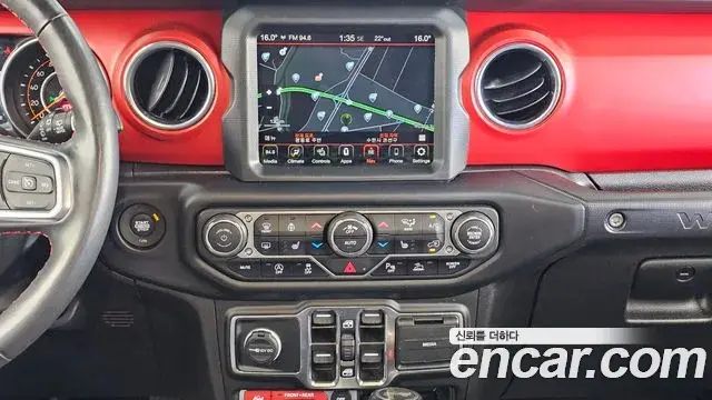 Jeep Wrangler 2023 — Photo 18/20
