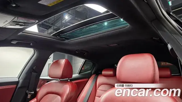 Kia Stinger 2019 — Photo 17/20