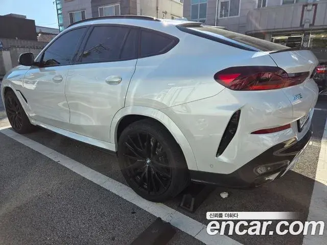 BMW X6 2026 — Photo 2/18