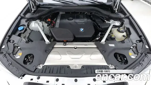 BMW X4 2022 — Photo 6/20