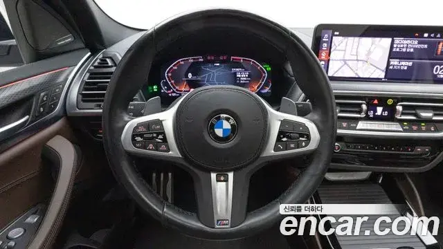 BMW X4 2022 — Photo 14/20