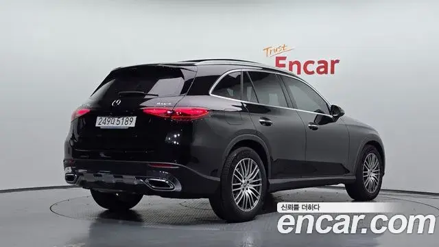 Mercedes-Benz GLC-Class 2026 — Photo 2/20