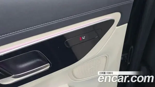 Mercedes-Benz GLC-Class 2026 — Photo 20/20