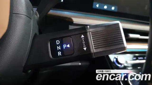 Hyundai Santa Fe 2023 — Şəkil 9/20