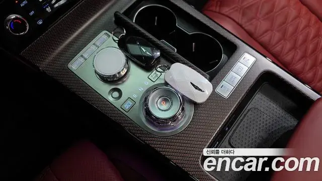 Genesis Electrified G80 2025 — Photo 9/20