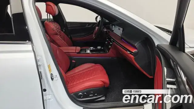 Genesis Electrified G80 2025 — Photo 11/20