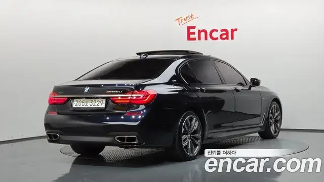 BMW 7 Series 2018 — Photo 1/20