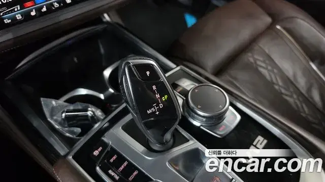 BMW 7 Series 2018 — Photo 8/20