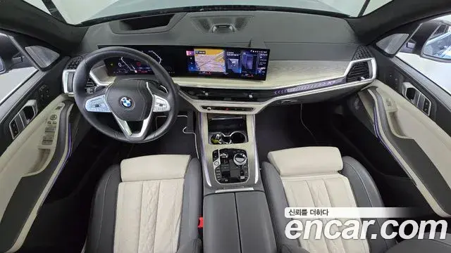 BMW X7 2023 — Photo 9/20