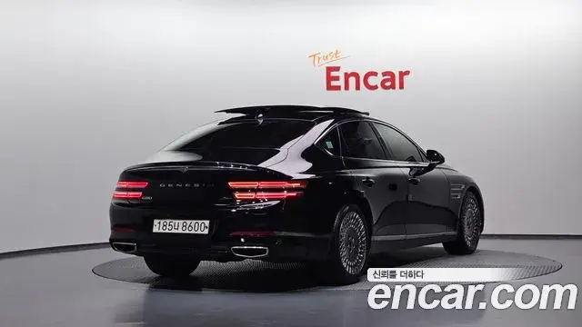 Genesis Electrified G80 2020 — Photo 2/20