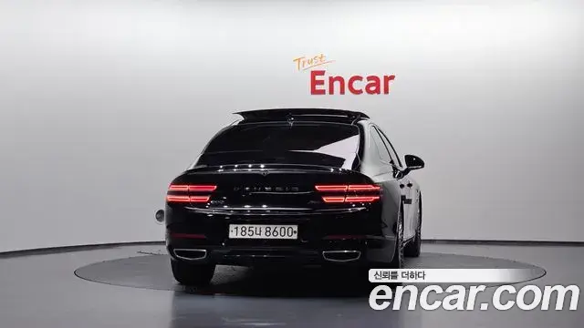 Genesis Electrified G80 2020 — Photo 4/20