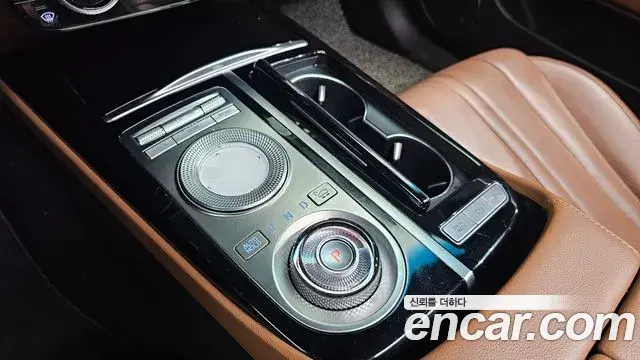 Genesis Electrified G80 2020 — Photo 9/20