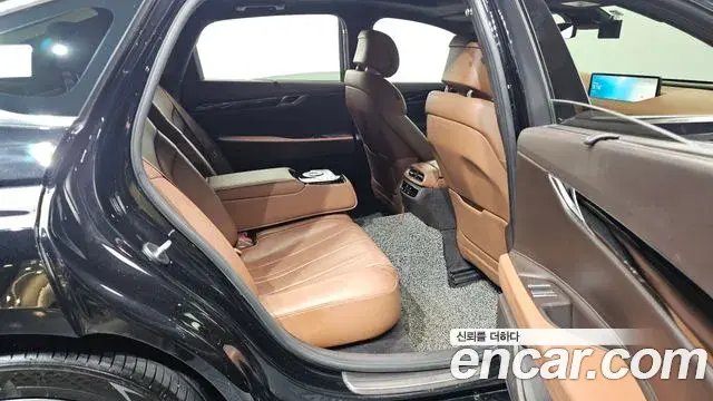 Genesis Electrified G80 2020 — Photo 11/20