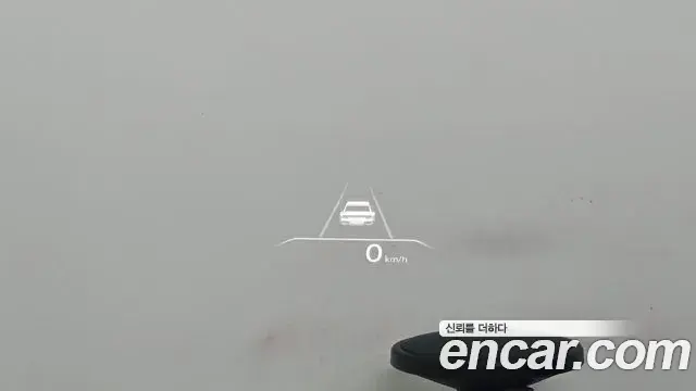 Genesis Electrified G80 2020 — Photo 13/20