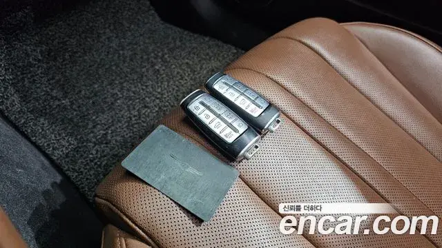 Genesis Electrified G80 2020 — Photo 17/20