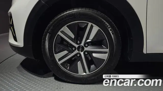Kia Niro 2021 — Photo 5/20