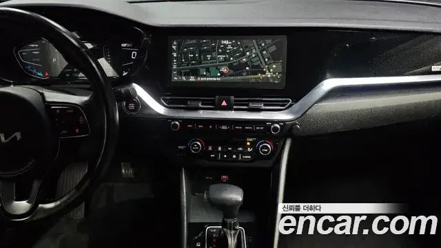 Kia Niro 2021 — Photo 14/20