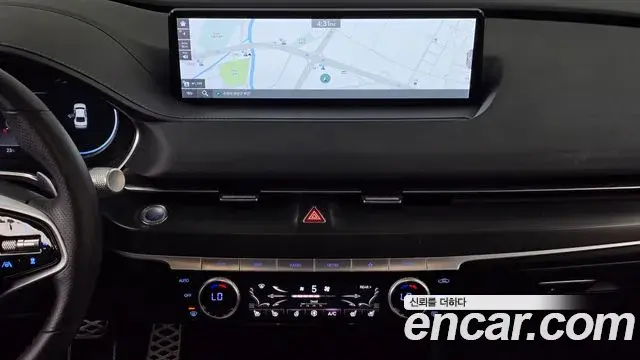 Genesis Electrified G80 2022 — Photo 12/20