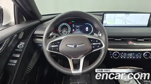 Genesis Electrified G80 2022 — Photo 13/20