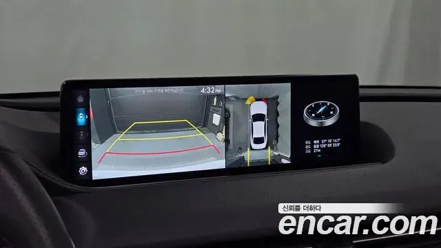 Genesis Electrified G80 2022 — Photo 14/20
