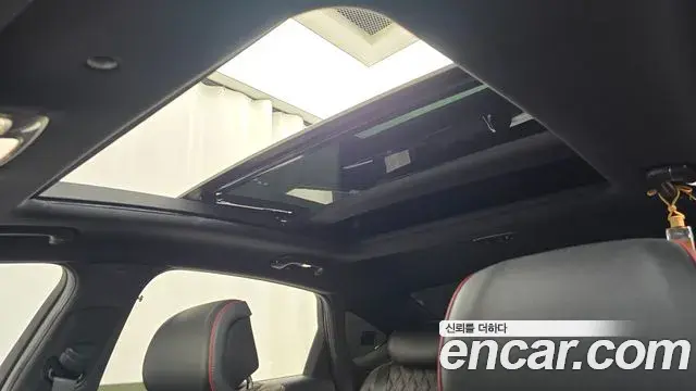 Genesis Electrified G80 2022 — Photo 16/20
