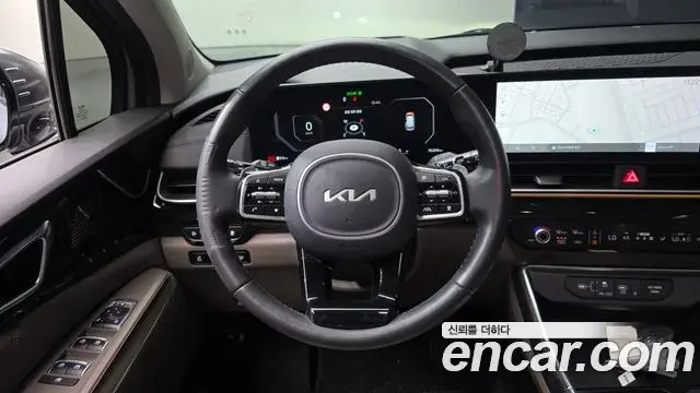 Kia Carnival 2024 — Photo 13/20