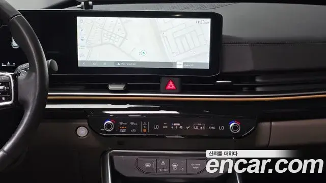 Kia Carnival 2024 — Photo 18/20