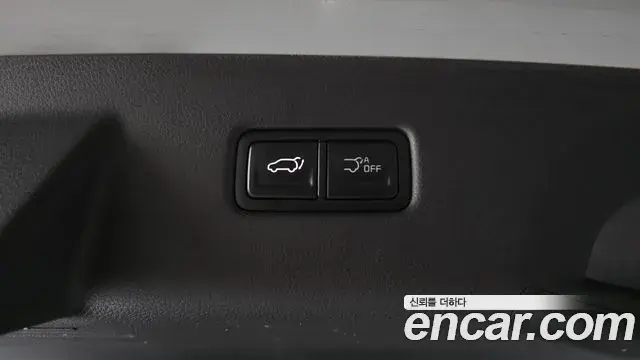 Kia Carnival 2024 — Photo 19/20