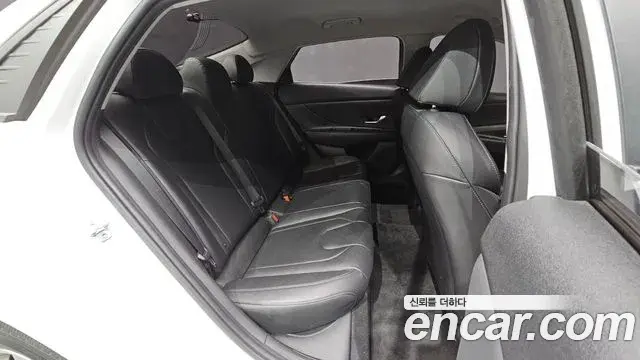 Hyundai Avante 2021 — Photo 11/20