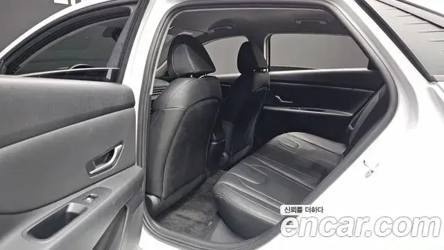 Hyundai Avante 2021 — Photo 12/20
