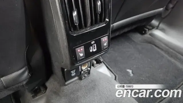 Jeep Compass 2022 — Şəkil 19/20