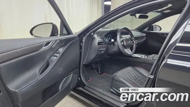 Genesis Electrified G80 2022 — Şəkil 10/20