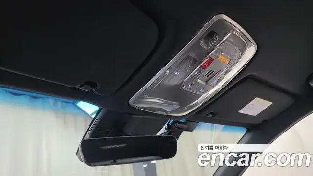 Genesis Electrified G80 2022 — Şəkil 18/20