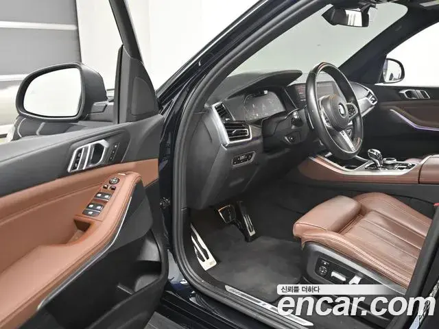 BMW X5 2022 — Фото 10/20