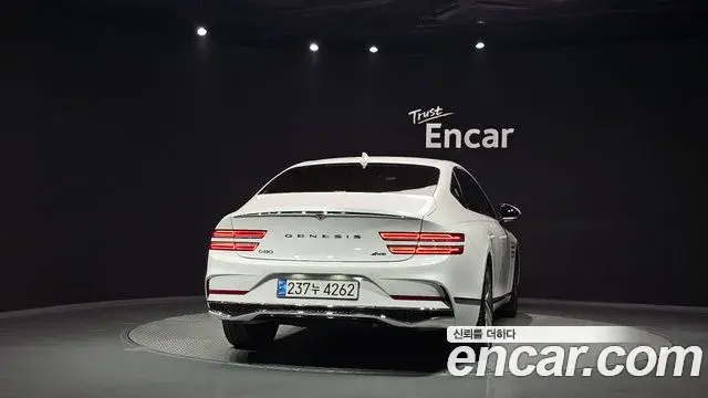 Genesis Electrified G80 2024 — Photo 4/20