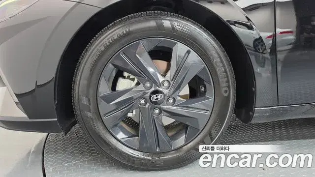Hyundai Avante 2022 — Photo 5/20