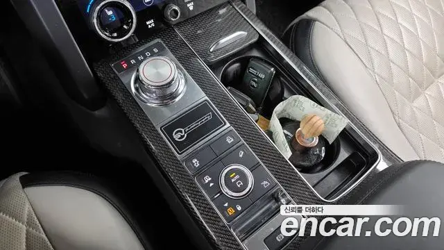 Land Rover Range Rover 2019 — Photo 9/20
