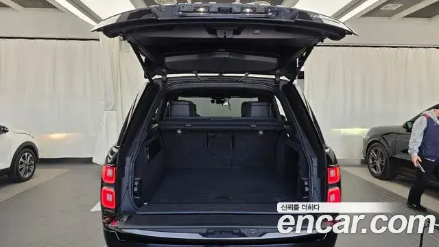 Land Rover Range Rover 2019 — Photo 20/20