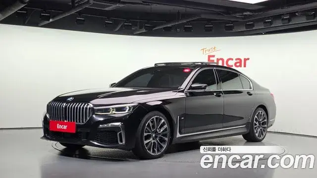 BMW 7 Series 2021 — Photo 1/20